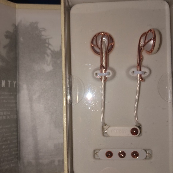 Rare Vintage Frends Ella Earbud Headphones - Picture 9 of 11